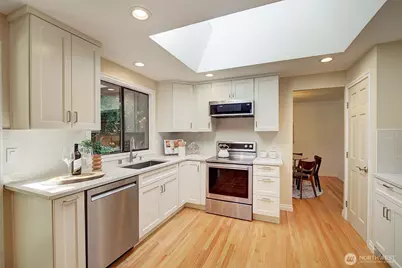 22014 NE 13th Place, Sammamish, WA 98074 - Photo 8