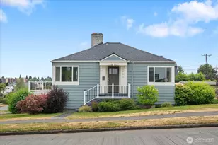 3903 SW Dakota St, Seattle, WA 98116 - Photo 2