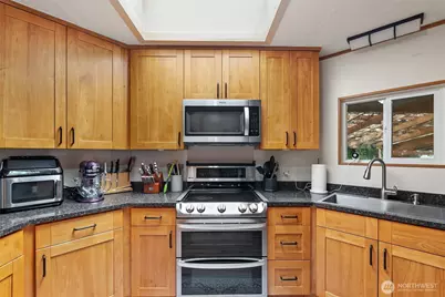 9211 13th Street SE, Lake Stevens, WA 98258 - Photo 18