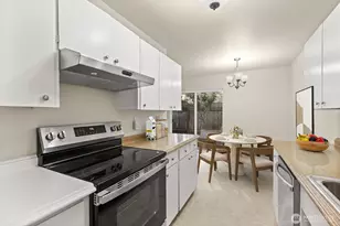 12240 SE 60th St, Bellevue, WA 98006 - Photo 12