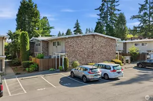 12240 SE 60th St, Bellevue, WA 98006 - Photo 24