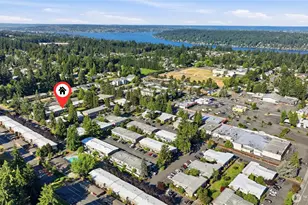 12240 SE 60th St, Bellevue, WA 98006 - Photo 30