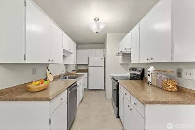 12240 SE 60th Street #43, Bellevue, WA 98006 - Photo 6