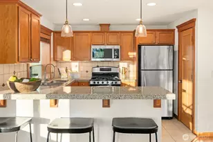 3670 Dayton Ave N, Seattle, WA 98103 - Photo 10