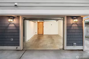 3670 Dayton Ave N, Seattle, WA 98103 - Photo 32