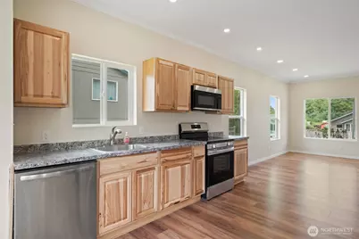 610 E 7th Street, Port Angeles, WA 98362 - Photo 8