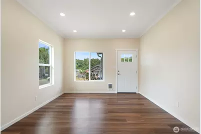610 E 7th Street, Port Angeles, WA 98362 - Photo 12