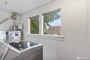 2307 Rockefeller, Everett, WA 98201 - Photo 20
