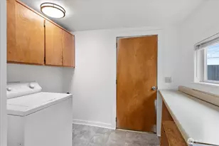 2307 Rockefeller, Everett, WA 98201 - Photo 8