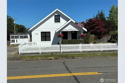 1977 Harding Street, Enumclaw, WA 98022 - Photo 2