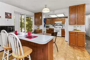 3920 Celeste Ct SE, Port Orchard, WA 98366 - Photo 8