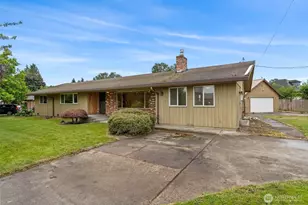 22721 Pioneer Hwy, Stanwood, WA 98292 - Photo 2
