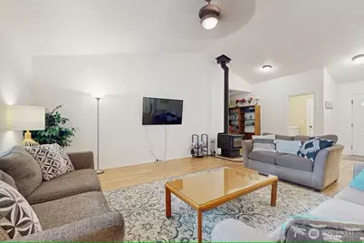 120 Pine Glen Court, Easton, WA 98925 - Photo 2