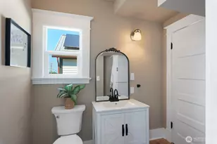 1118 4th St, Anacortes, WA 98221 - Photo 24