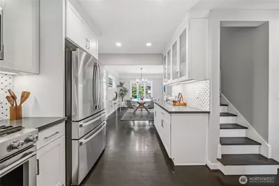 521 NE 85th, Seattle, WA 98115 - Photo 20