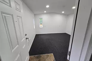 31207 W Lake Morton Dr SE, Kent, WA 98042 - Photo 30