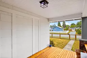 2827 Walnut St, Bellingham, WA 98225 - Photo 32