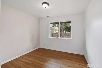 851 Pierce Avenue NE, Renton, WA 98056 - Photo 16