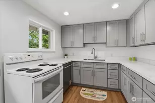 851 Pierce Ave NE, Renton, WA 98056 - Photo 12
