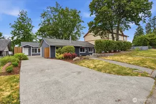 851 Pierce Ave NE, Renton, WA 98056 - Photo 1