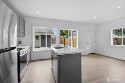 851 Pierce Avenue NE, Renton, WA 98056 - Photo 24
