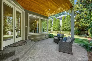 13042 NE 8th St, Bellevue, WA 98005 - Photo 36