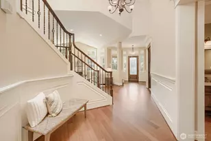 13042 NE 8th St, Bellevue, WA 98005 - Photo 6