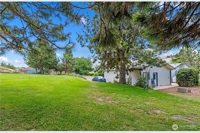 2020 & 2024 Easy St, Wenatchee, WA 98801 - Photo 40