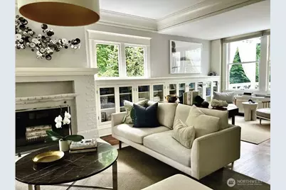 3211 S Dose Terrace, Seattle, WA 98144 - Photo 2