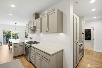 17432 Bothell Way NE #B-307, Bothell, WA 98011 - Photo 10