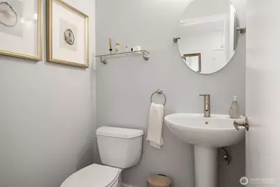 209 27th Avenue E #B, Seattle, WA 98112 - Photo 20