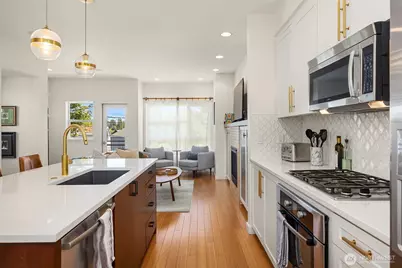 209 27th Avenue E #B, Seattle, WA 98112 - Photo 8