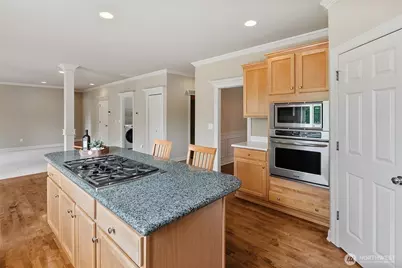 8701 113th Avenue SE, Newcastle, WA 98056 - Photo 8