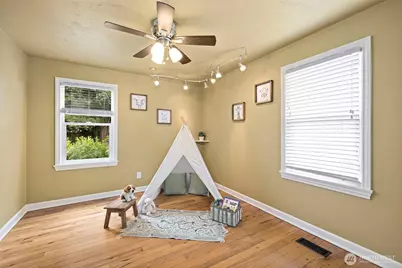 11326 14th Avenue NE, Seattle, WA 98125 - Photo 8