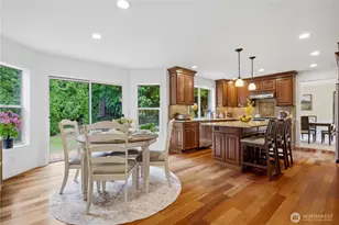 23030 NE 13th St, Sammamish, WA 98074 - Photo 6