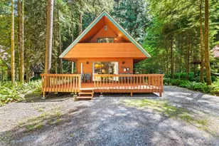 7082 Rainier Way, Glacier, WA 98244 - Photo 1