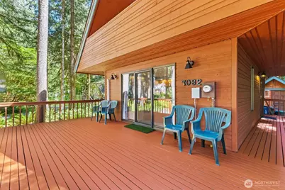 7082 Rainier Way, Glacier, WA 98244 - Photo 2