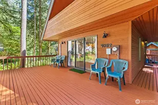 7082 Rainier Way, Glacier, WA 98244 - Photo 2