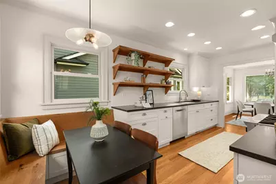 1914 3rd Avenue N, Seattle, WA 98109 - Photo 10