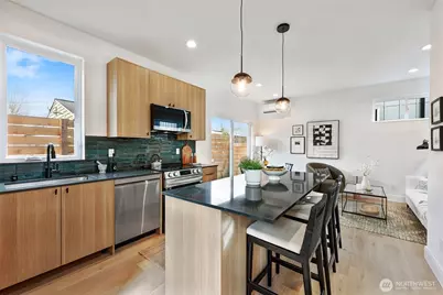 2006 C 19th Avenue S, Seattle, WA 98144 - Photo 8