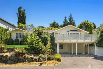4744 44th Avenue NE, Seattle, WA 98105 - Photo 1