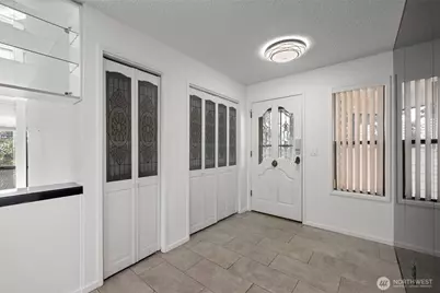2615 S Cedar #408, Tacoma, WA 98405 - Photo 2