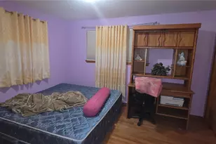 811 S 105th St, Seattle, WA 98168 - Photo 12