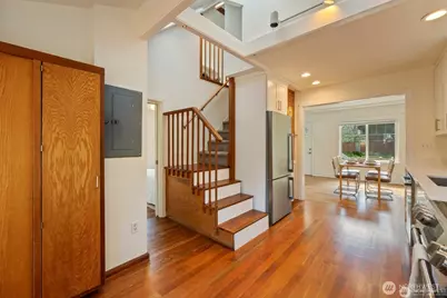11556 17th Avenue NE, Seattle, WA 98125 - Photo 16