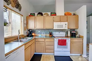 26202 Barrett Rd NE, Kingston, WA 98346 - Photo 16