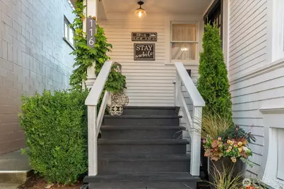 116 4th Avenue N, Edmonds, WA 98020 - Photo 2