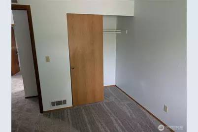 326 W Munro Street, Sedro Woolley, WA 98284 - Photo 18