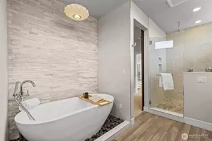 16323 NE 44th Ct, Redmond, WA 98052 - Photo 24