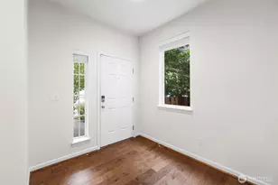 4502 31st Ave SE, Everett, WA 98203 - Photo 4