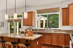 4717 NE 50th St, Seattle, WA 98105 - Photo 18
